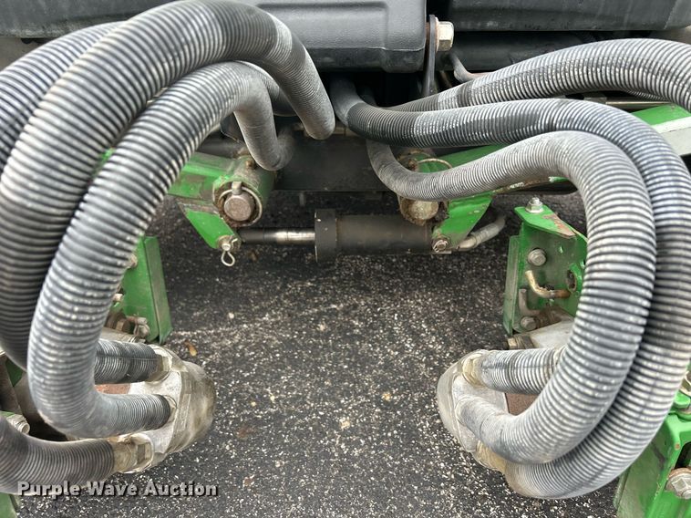 image for item MO9083 John Deere 2653B  reel mower