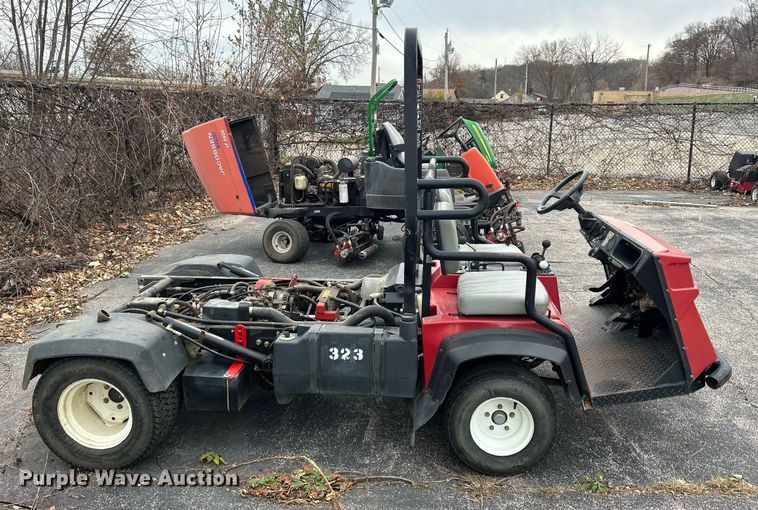 image for item MO9085 Toro Workman 3200  utility vehicle