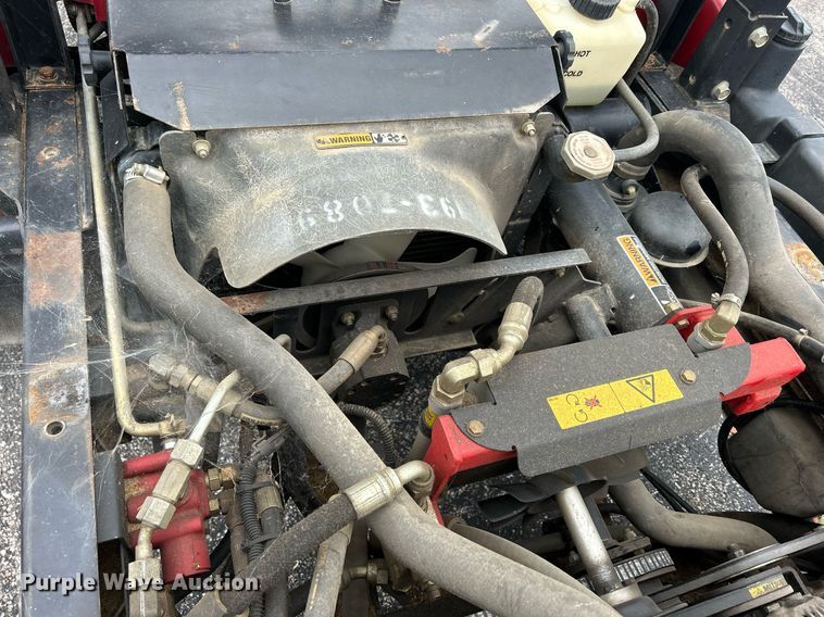 image for item MO9085 Toro Workman 3200  utility vehicle