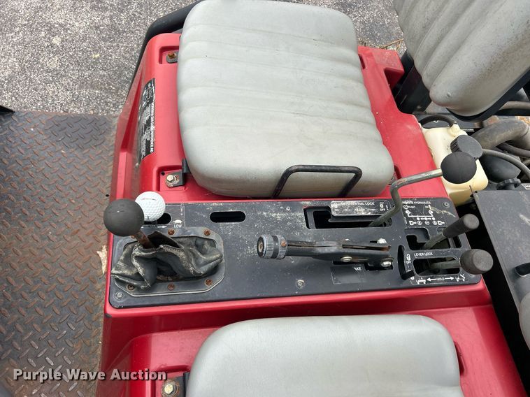 image for item MO9085 Toro Workman 3200  utility vehicle