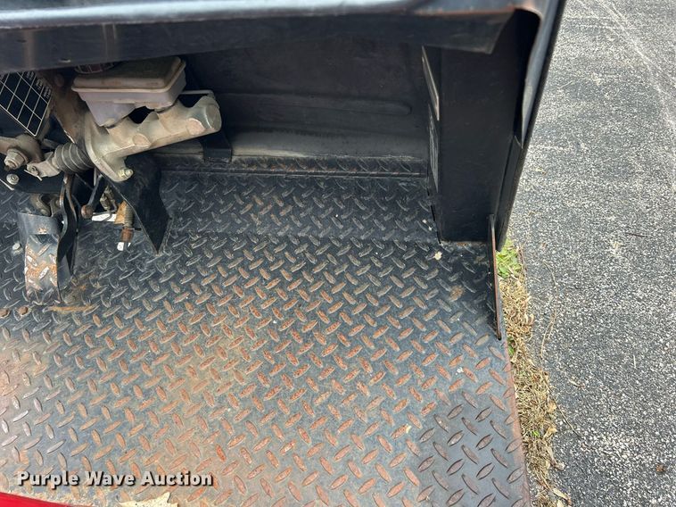 image for item MO9085 Toro Workman 3200  utility vehicle