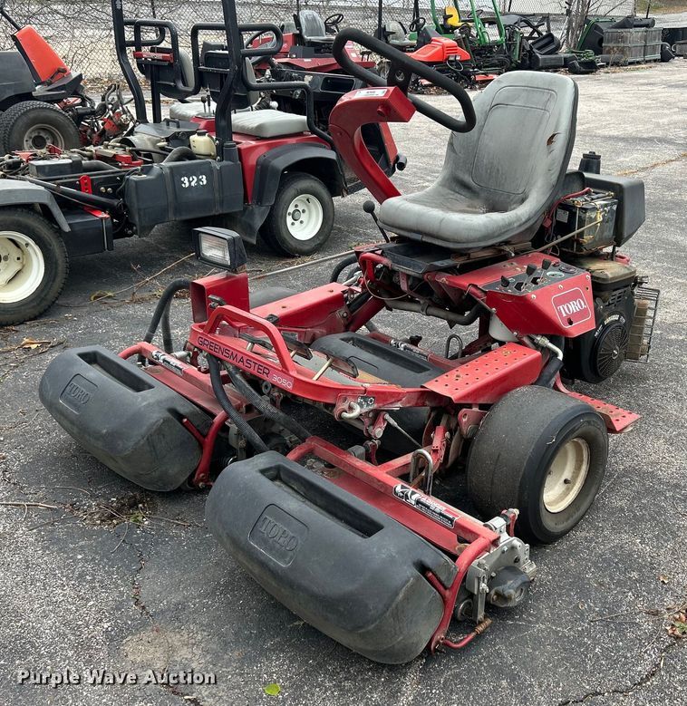 image for item MO9086 Toro Greensmaster 3050  reel mower