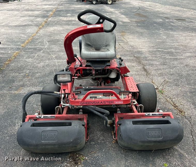 image for item MO9086 Toro Greensmaster 3050  reel mower