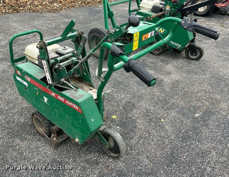 image for item MO9088 1999 Ryan 544945  sod cutter