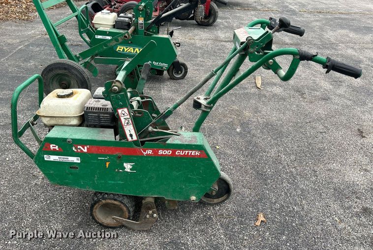 image for item MO9088 1999 Ryan 544945  sod cutter