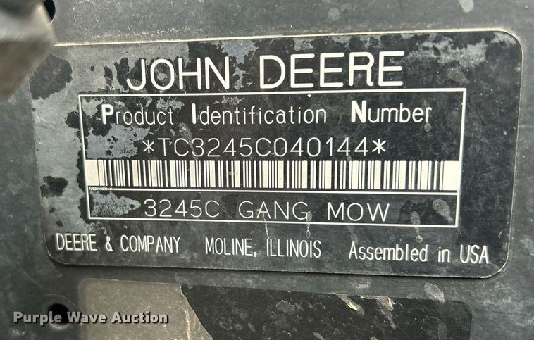 image for item MO9089 John Deere 3245C  gang mower