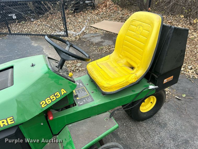 image for item MO9090 John Deere 2653A  reel mower