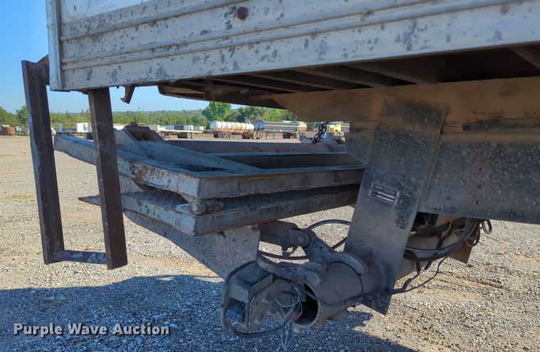 image for item MX9482 1998 GMC T6500  box truck