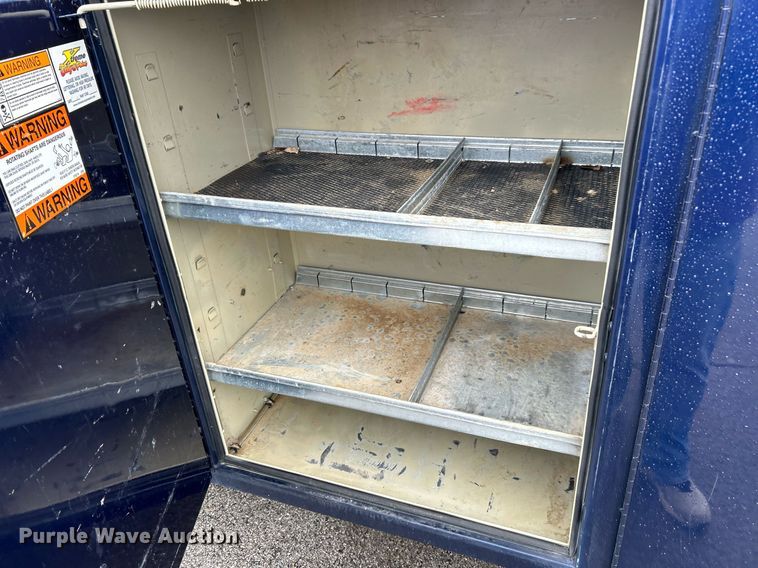 image for item NE9605 2012 Ford F550 XL Super Duty  Crew Cab utility / service truck