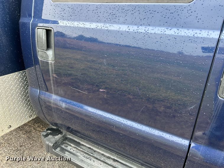 image for item NE9605 2012 Ford F550 XL Super Duty  Crew Cab utility / service truck