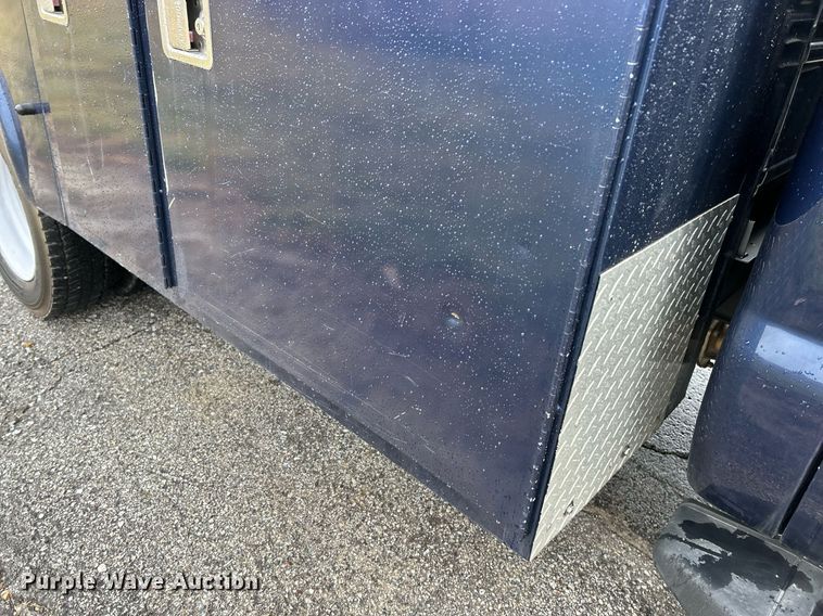 image for item NE9605 2012 Ford F550 XL Super Duty  Crew Cab utility / service truck