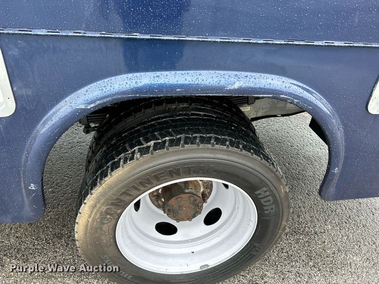 image for item NE9605 2012 Ford F550 XL Super Duty  Crew Cab utility / service truck