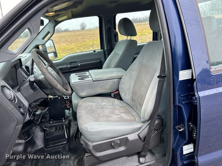 image for item NE9605 2012 Ford F550 XL Super Duty  Crew Cab utility / service truck