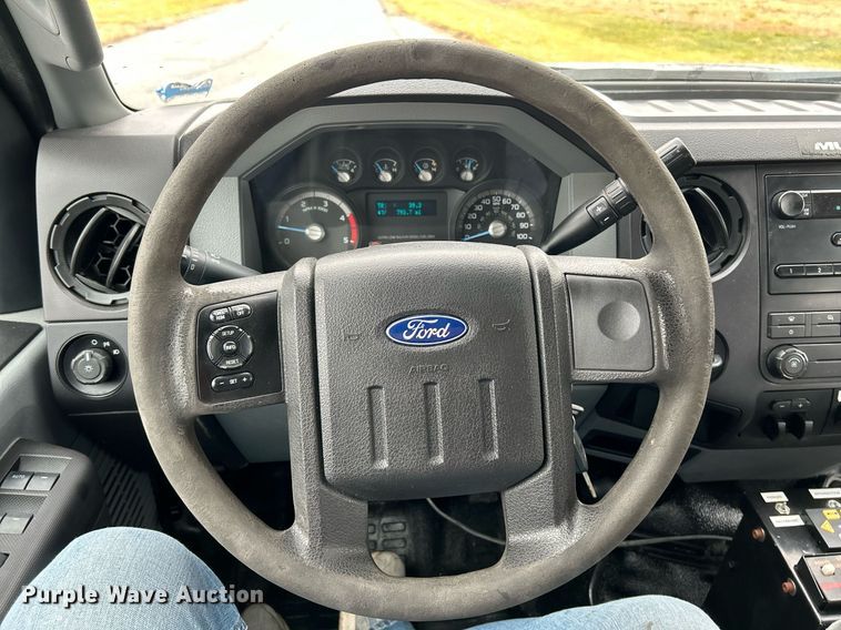 image for item NE9605 2012 Ford F550 XL Super Duty  Crew Cab utility / service truck