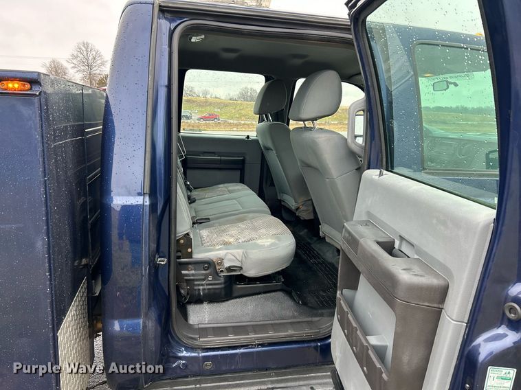 image for item NE9605 2012 Ford F550 XL Super Duty  Crew Cab utility / service truck