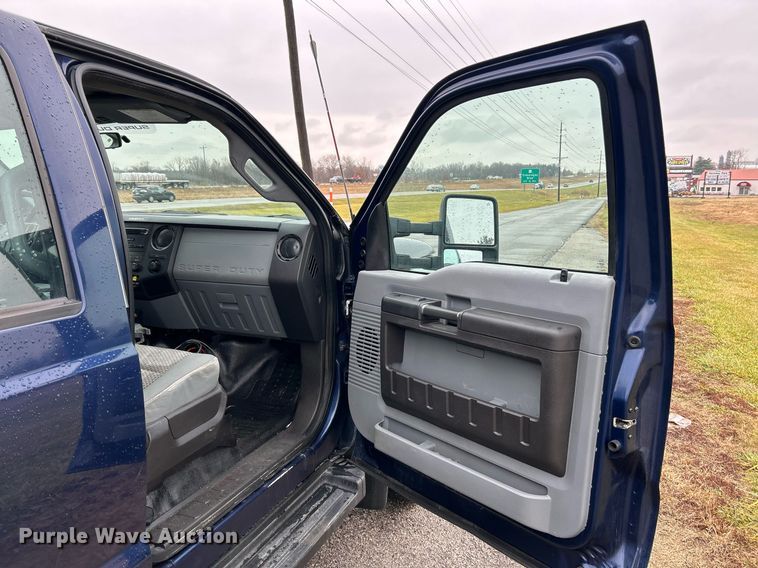 image for item NE9605 2012 Ford F550 XL Super Duty  Crew Cab utility / service truck