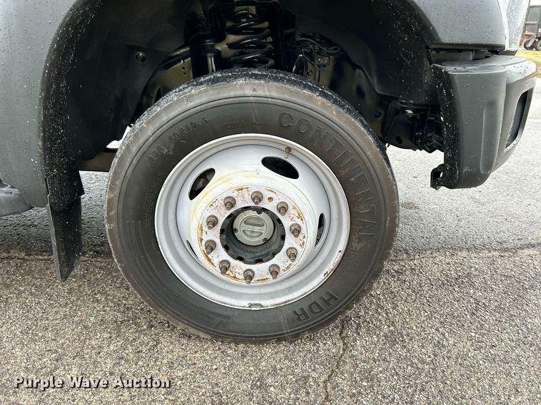 image for item NE9605 2012 Ford F550 XL Super Duty  Crew Cab utility / service truck