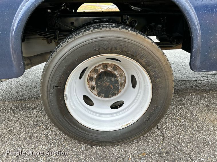 image for item NE9605 2012 Ford F550 XL Super Duty  Crew Cab utility / service truck