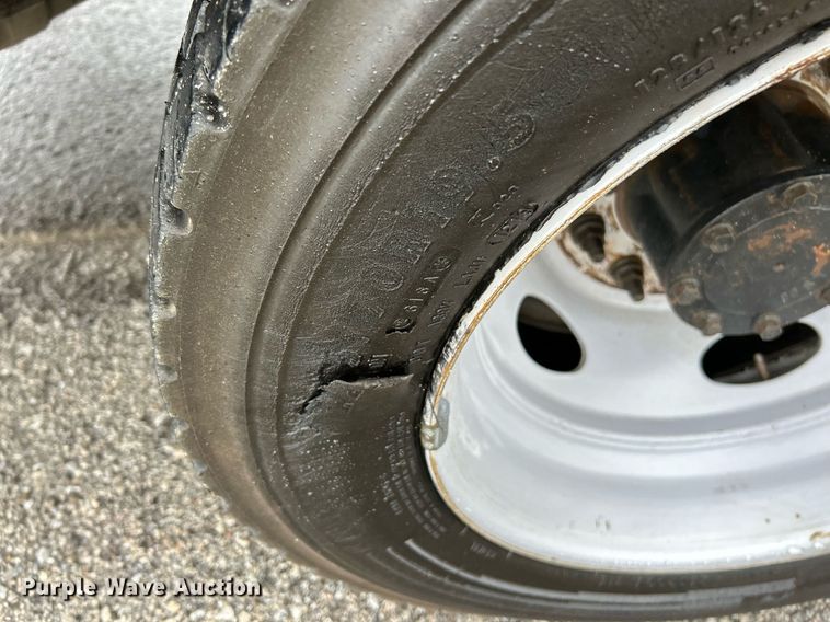 image for item NE9605 2012 Ford F550 XL Super Duty  Crew Cab utility / service truck