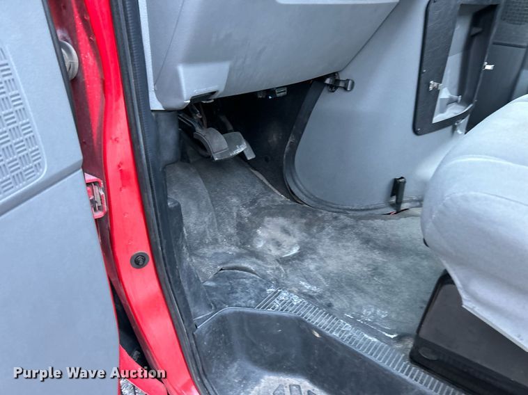 image for item NE9627 2017 Ford E450 Super Duty  van cab and chassis