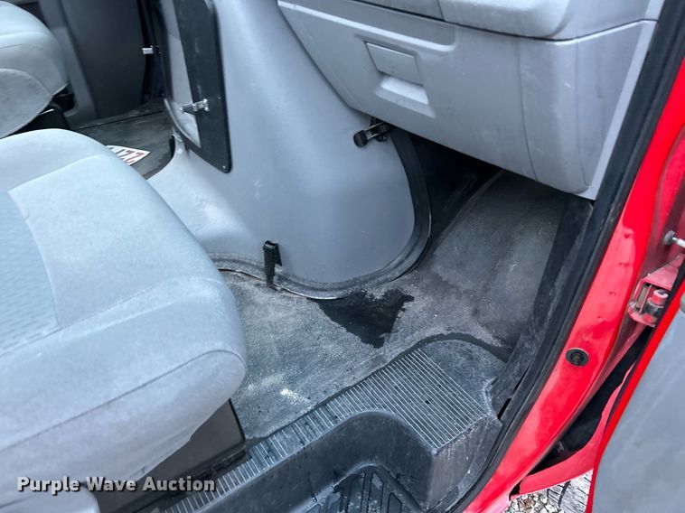 image for item NE9627 2017 Ford E450 Super Duty  van cab and chassis