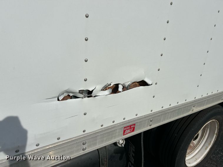 image for item NE9636 2006 Ford LCF  box truck