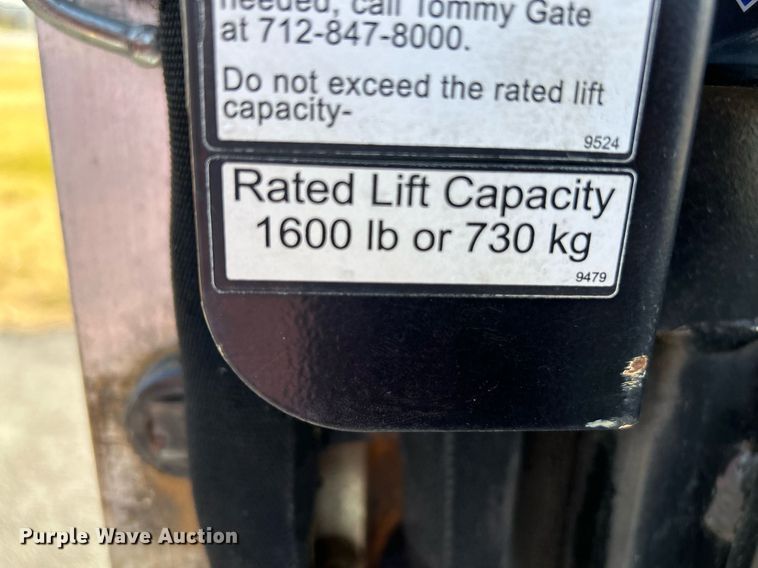 image for item NE9636 2006 Ford LCF  box truck