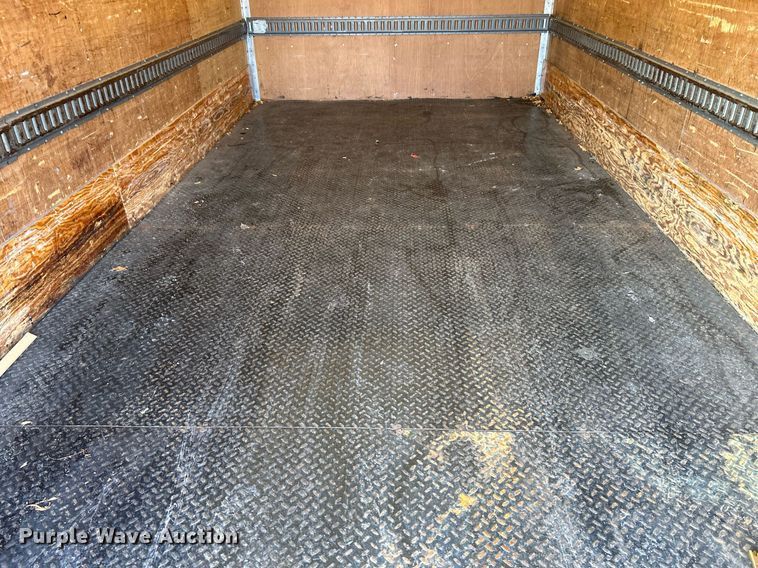 image for item NE9636 2006 Ford LCF  box truck