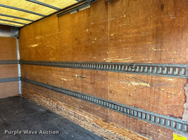 image for item NE9636 2006 Ford LCF  box truck