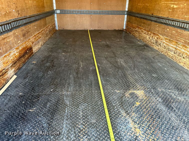 image for item NE9636 2006 Ford LCF  box truck