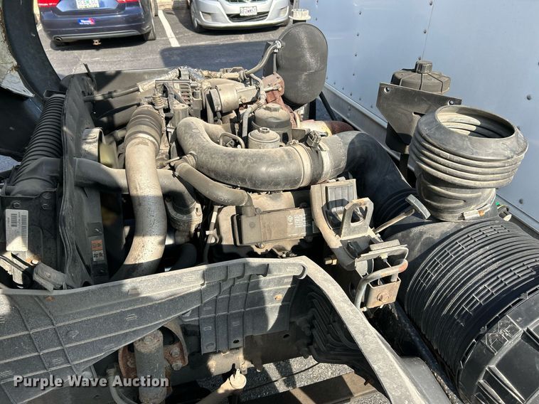 image for item NE9636 2006 Ford LCF  box truck