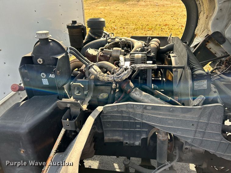 image for item NE9636 2006 Ford LCF  box truck