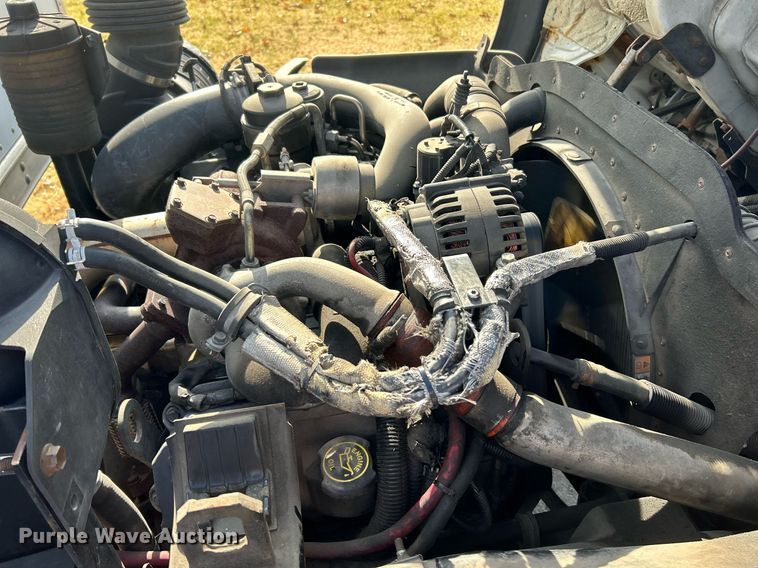 image for item NE9636 2006 Ford LCF  box truck