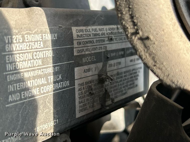 image for item NE9636 2006 Ford LCF  box truck