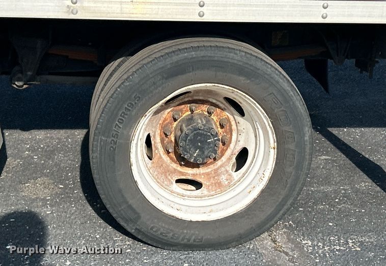 image for item NE9636 2006 Ford LCF  box truck