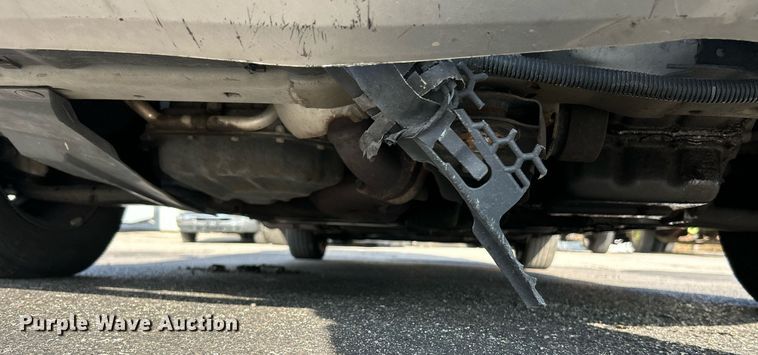 image for item NE9637 2012 Volkswagen Routan S  van