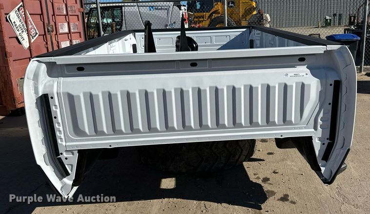 image for item NI9571 2024 Chevrolet Silverado  pickup bed