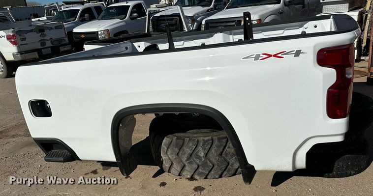 image for item NI9571 2024 Chevrolet Silverado  pickup bed