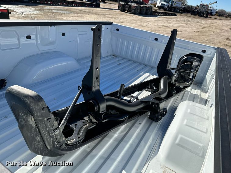 image for item NI9571 2024 Chevrolet Silverado  pickup bed
