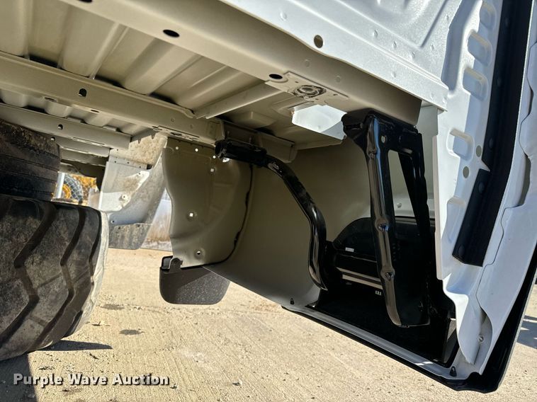 image for item NI9571 2024 Chevrolet Silverado  pickup bed