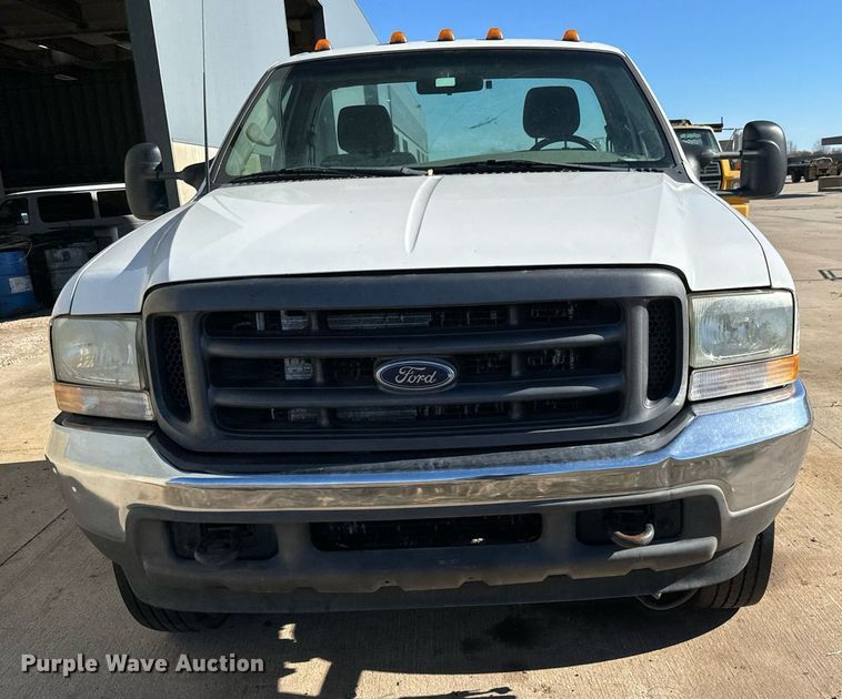 image for item NI9580 2002 Ford F550 Super Duty XL  truck cab and chassis