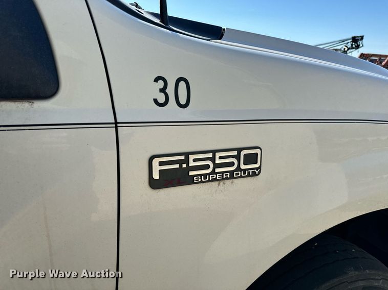 image for item NI9580 2002 Ford F550 Super Duty XL  truck cab and chassis