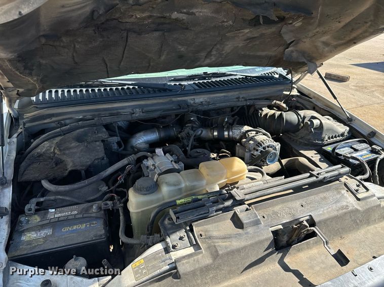 image for item NI9580 2002 Ford F550 Super Duty XL  truck cab and chassis