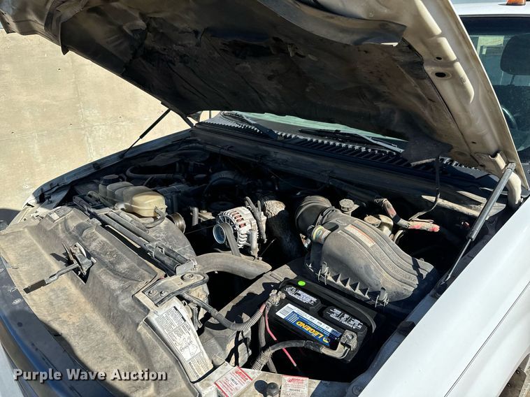 image for item NI9580 2002 Ford F550 Super Duty XL  truck cab and chassis