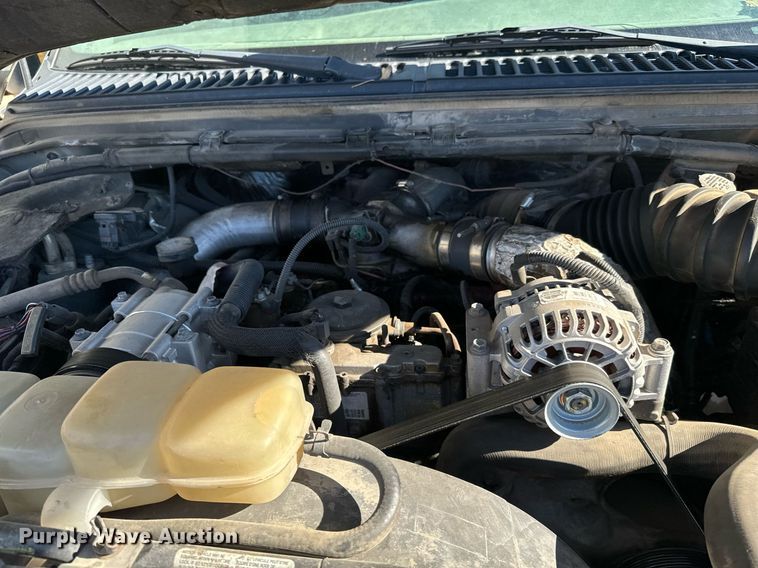 image for item NI9580 2002 Ford F550 Super Duty XL  truck cab and chassis