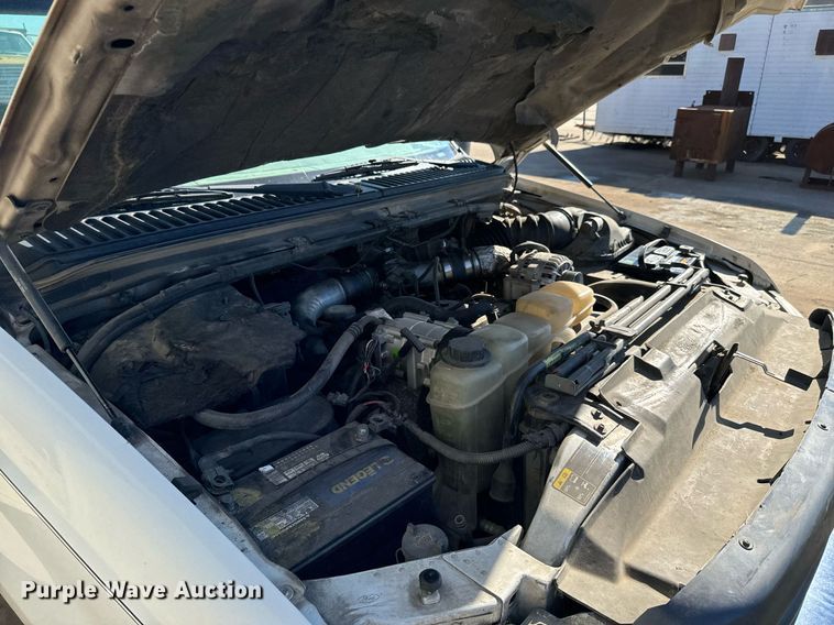 image for item NI9580 2002 Ford F550 Super Duty XL  truck cab and chassis