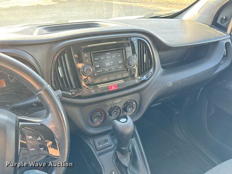 image for item NI9600 2017 Dodge Ram Promaster City  van