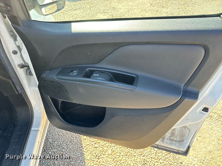 image for item NI9600 2017 Dodge Ram Promaster City  van