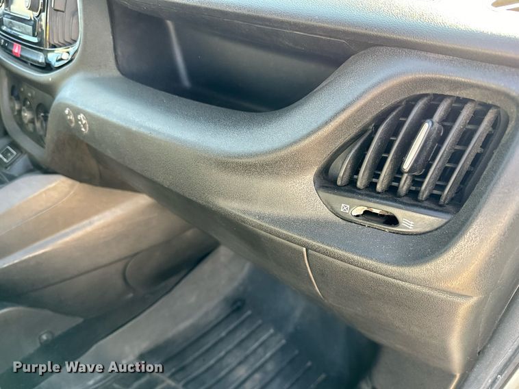 image for item NI9606 2017 Dodge Ram Promaster City  van