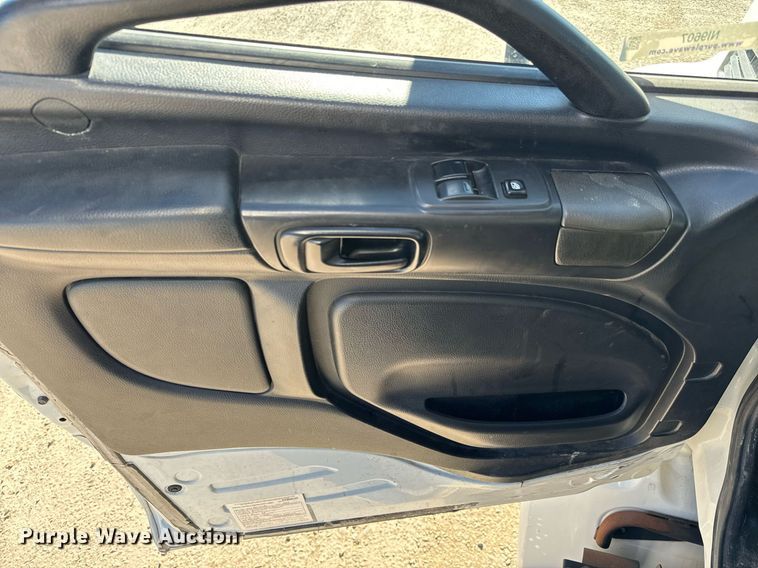 image for item NI9607 2017 Hino 338  box truck